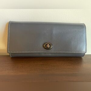 Coach 1941 turn lock wallet